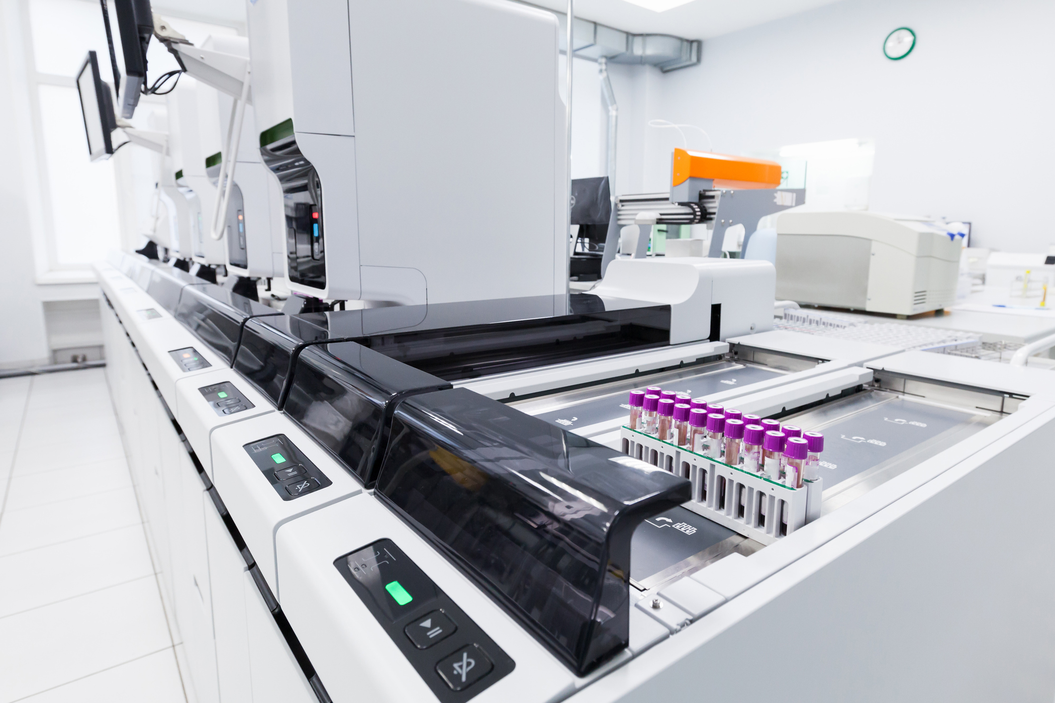 Haematology automation line with blood samples