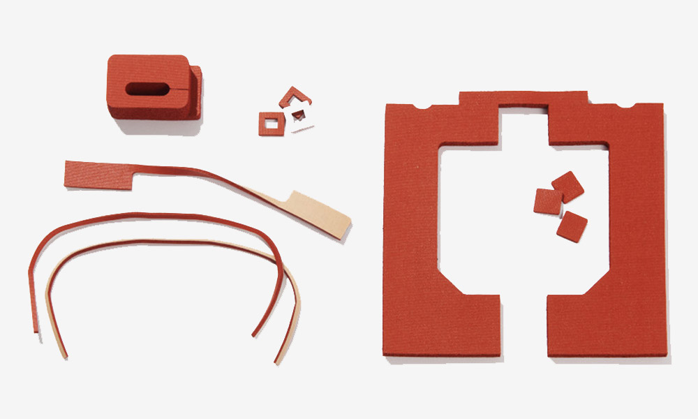 Group of R10470 red sponge gaskets