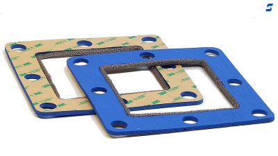 2 blue sponge gaskets, wire mesh around inner edge 